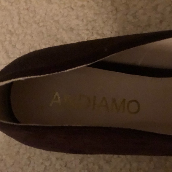 ANDIAMO Delish # 752225. Brown/ 2 tone Flower Pumps Heels Shoes Size 10M. - Picture 5 of 9